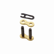 Lade das Bild in den Galerie-Viewer, DID_Kette_428NZ_2600KG_90_Glieder_golden_Clipschloss_Press-Sitz_0102DGB428NZ090OC_2.JPEG
