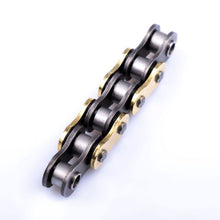 Lade das Bild in den Galerie-Viewer, AFAM Kette A520XRR3-G, 3498kg, X-Ring, golden, 126 Glieder, Clipschloss Press-Sitz
